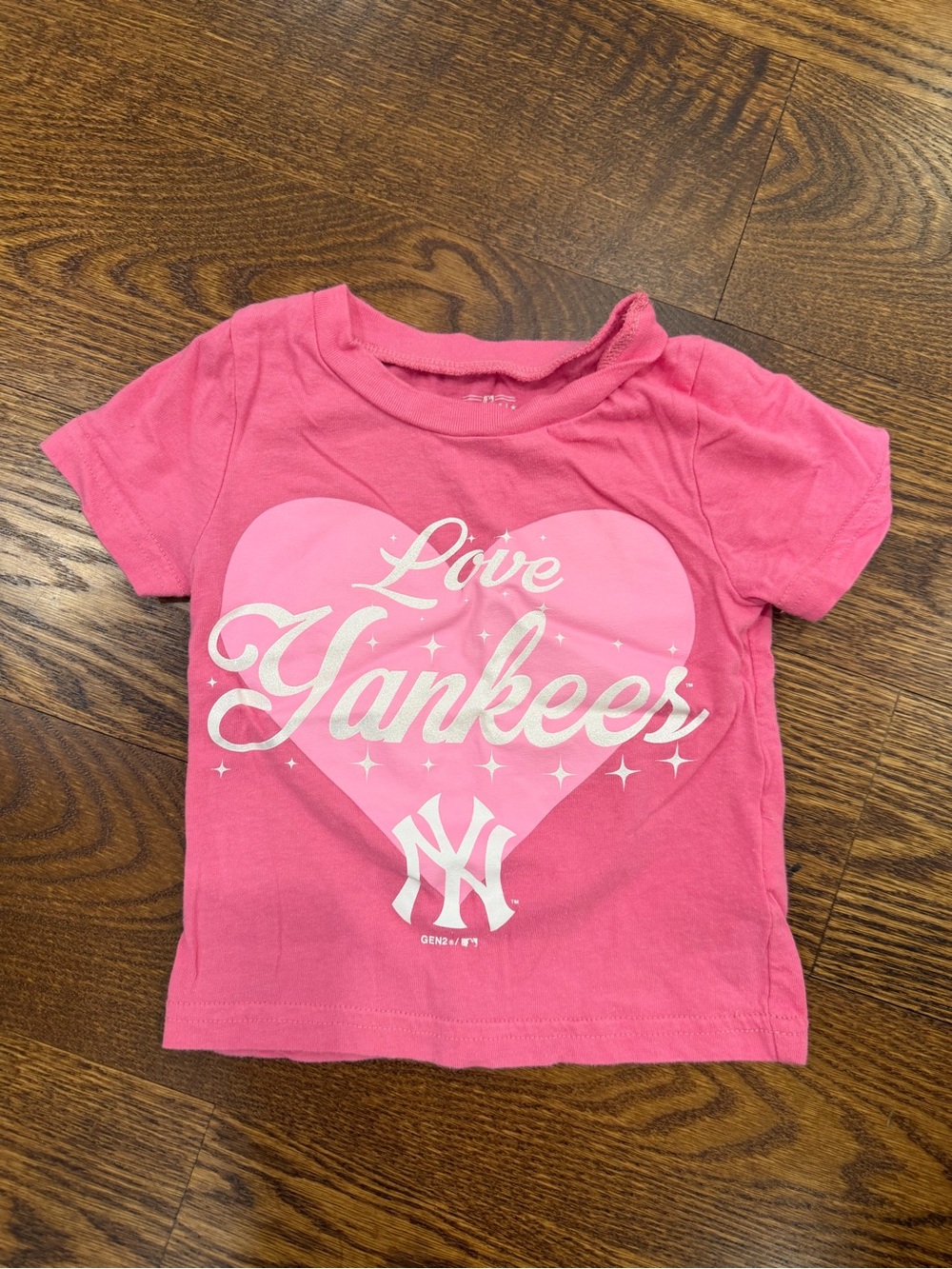 Genuine Merchandise Pink 'Love Yankees' Heart Graphic Tee